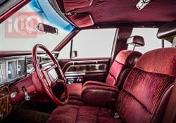 لينكولن تاون كار